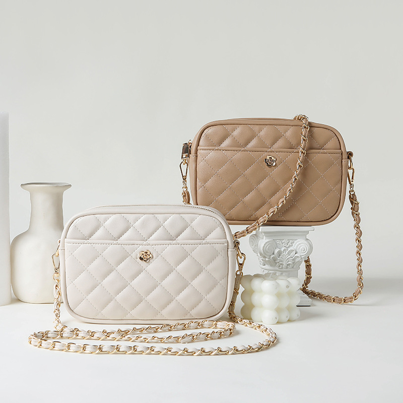 Trendy Kadın Çantaları 2026 Ye - Chain Crossbody Quilted incelemesi ve fiyatı